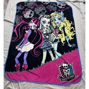 Monster High Forever Ghouls Black Micro Raschel 46" x 60  Fleece Throw Blanket